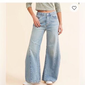 We The Free by Free People Eden Slouchy Wide Leg jeans size 28